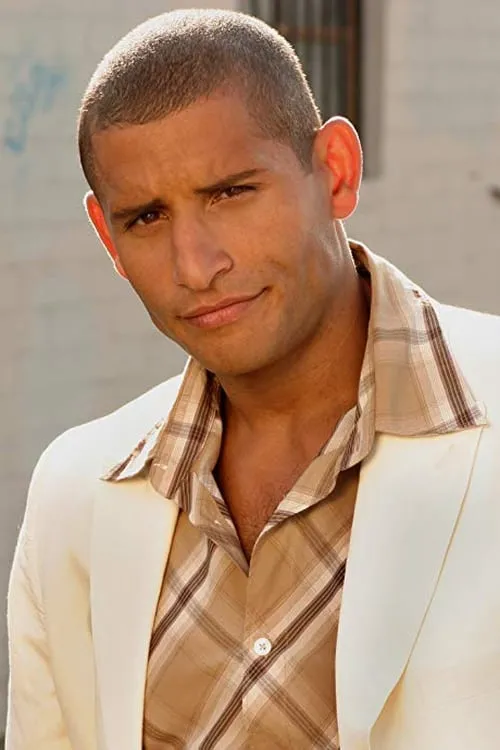 Julio Leal ha trabajado con Aaron Norvell en 1 ocasiones