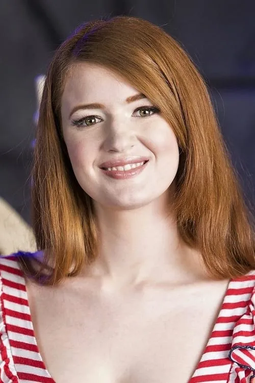 Abbey Rain interpretando a