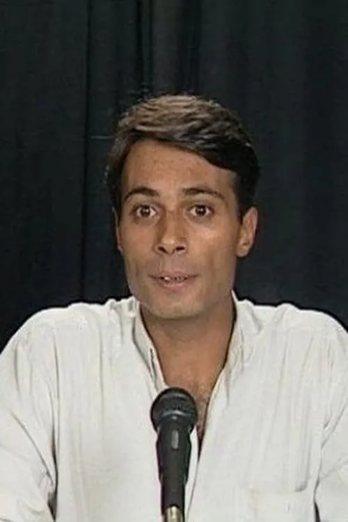 Abdullah Mahmoud interpretando a Mokhtar