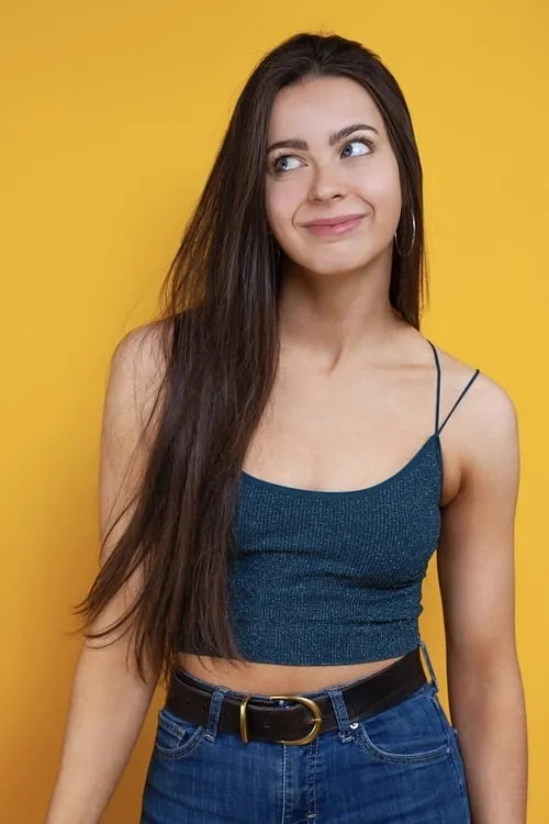 Abi Clarke en su biografía y filmografía