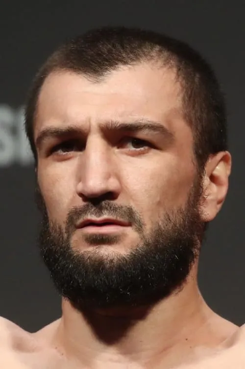 Gadzhi Omargadzhiev ha trabajado con Abubakar Nurmagomedov en 1 ocasiones