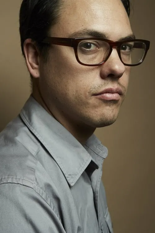 Jennifer Pilarcik ha trabajado con Adam Donaghey en 1 ocasiones