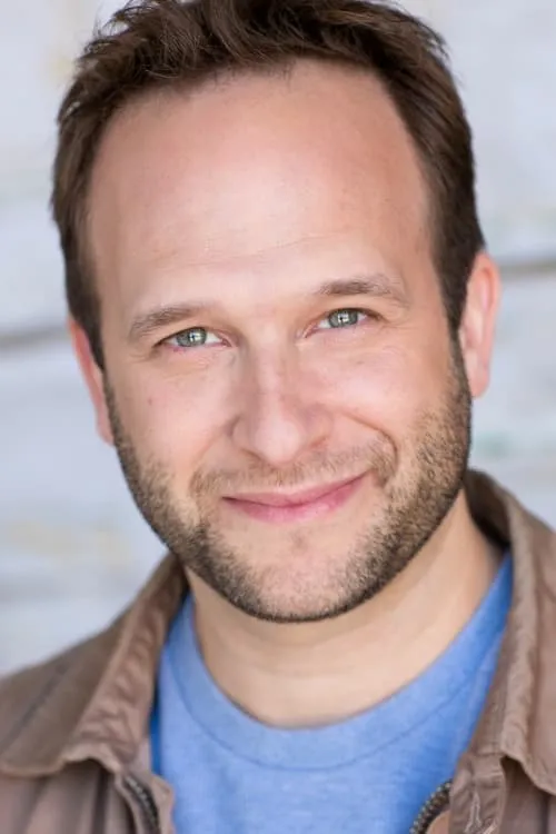 Adam J. Smith en su biografía y filmografía