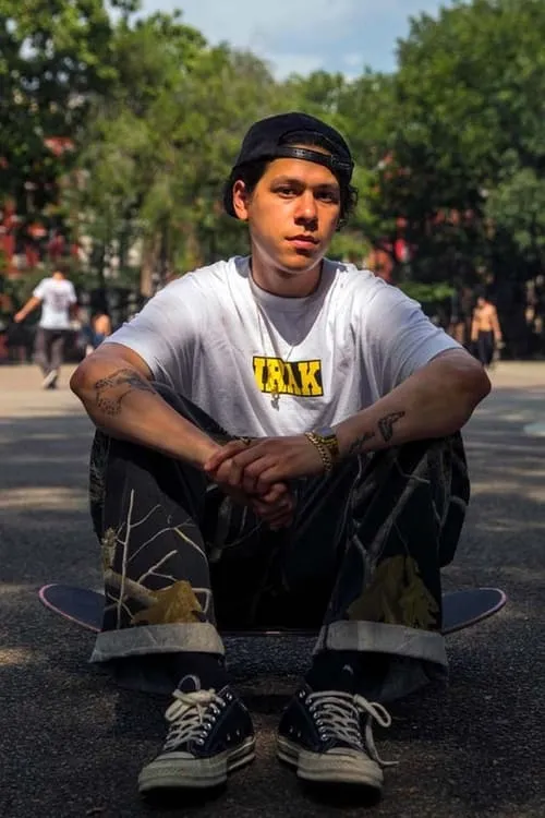 Logan Lara ha trabajado con Adam Zhu en 1 ocasiones