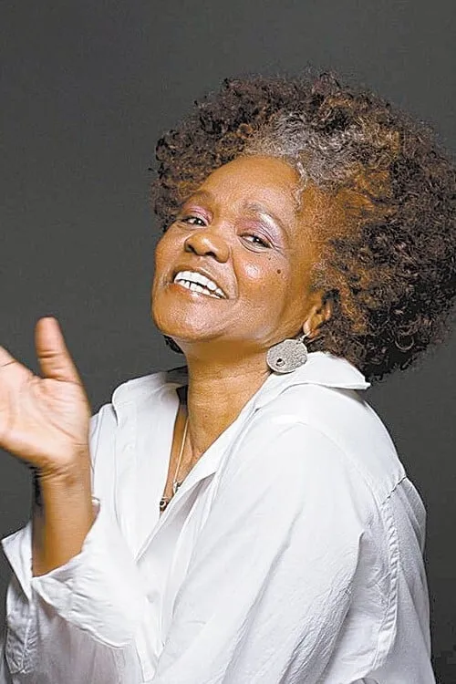 Aasha Davis ha trabajado con Adella Gautier en 1 ocasiones