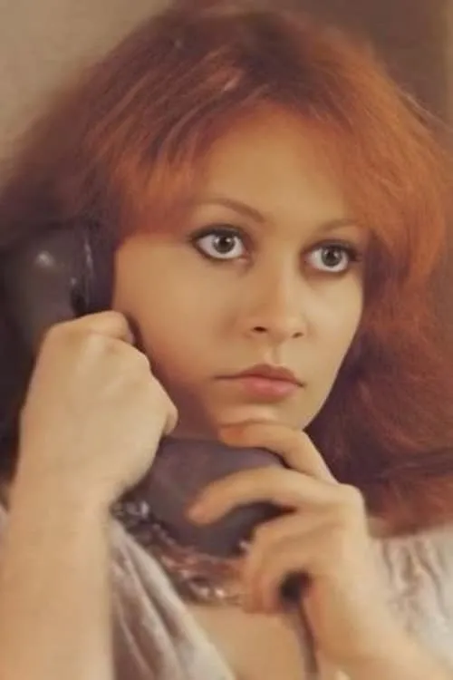 Helmi Rubi ha trabajado con Adi Apffel en 1 ocasiones