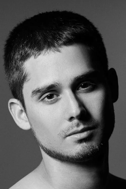 Adrián Andrés en su biografía y filmografía