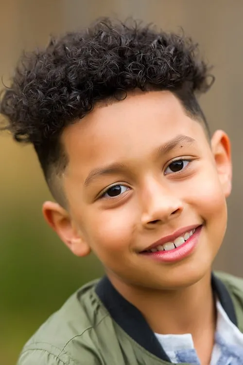 Adrian Groulx — personaje: Dwayne Johnson (Age 10)