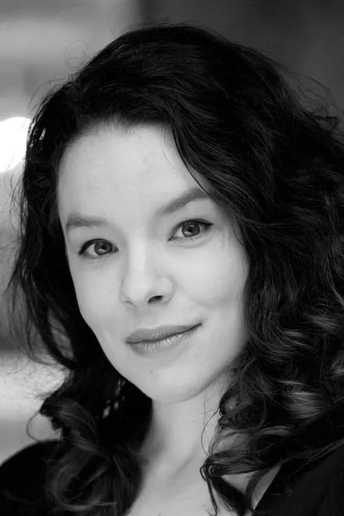 Vicki Liddelle ha trabajado con Adrienne-Marie Zitt en 1 ocasiones