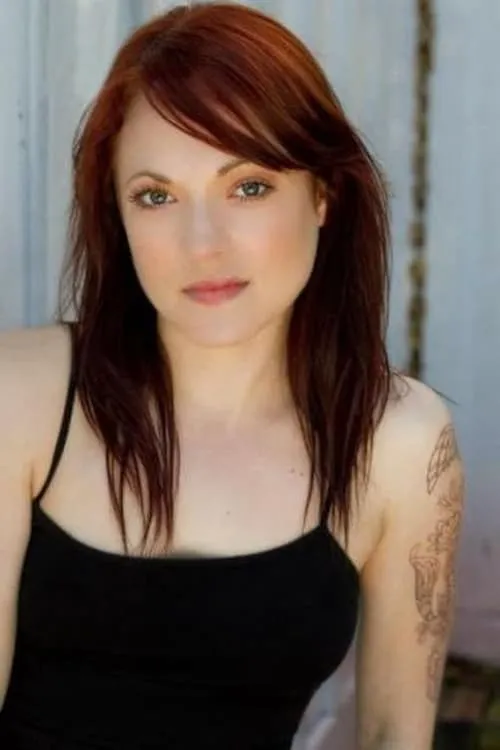 Aerli Austen interpretando a Blair