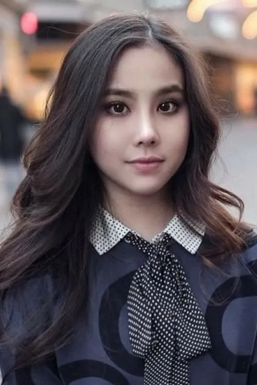 Agatha Chelsea interpretando a Bella