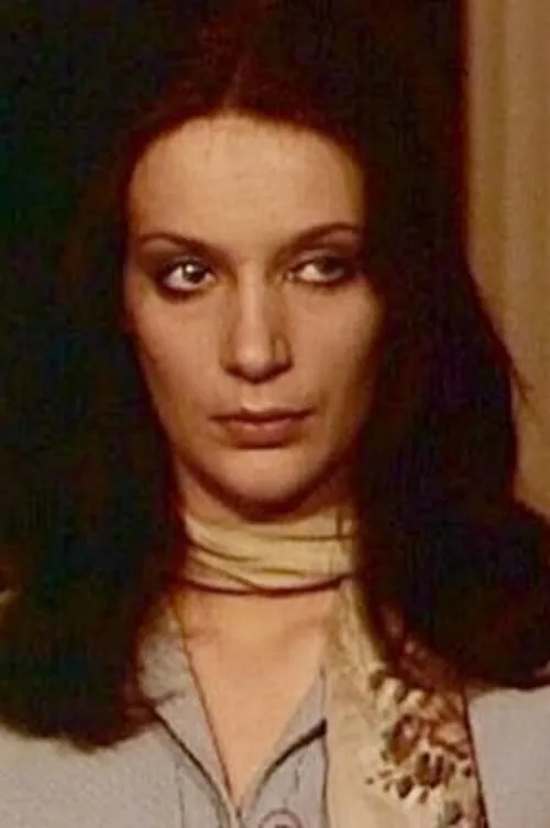 Agnès Lemercier interpretando a L'actrice espagnole