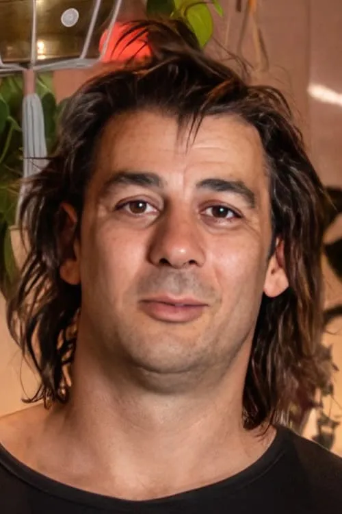 ???e??? ?e???t??? ha trabajado con Ahilleas Hariskos en 1 ocasiones