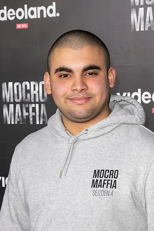 Ahmed Bouyaghroumni — personaje: Bolle