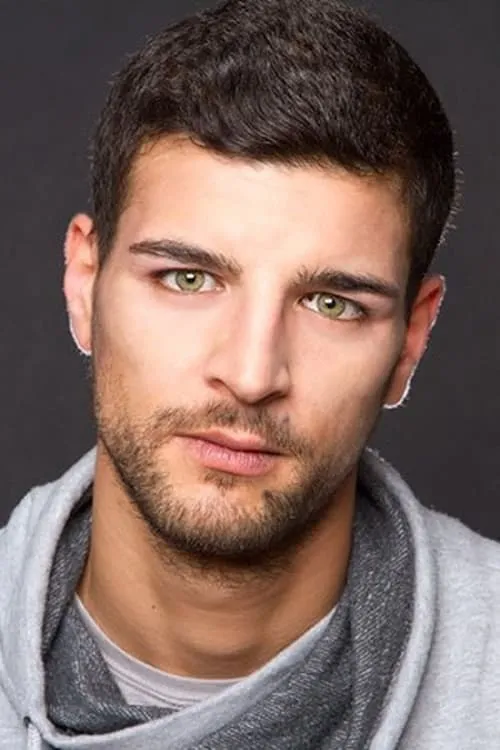 Son Khoury ha trabajado con Ahmed Younoussi en 1 ocasiones