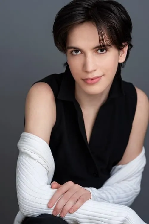 Emma Duke ha trabajado con Aiden Cumming-Teicher en 1 ocasiones