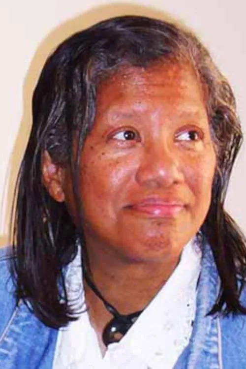 Alexandra Smothers ha trabajado con Aisha Halim en 1 ocasiones