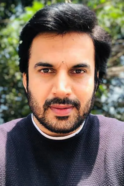 Ajay Chaudhary — personaje: Akash