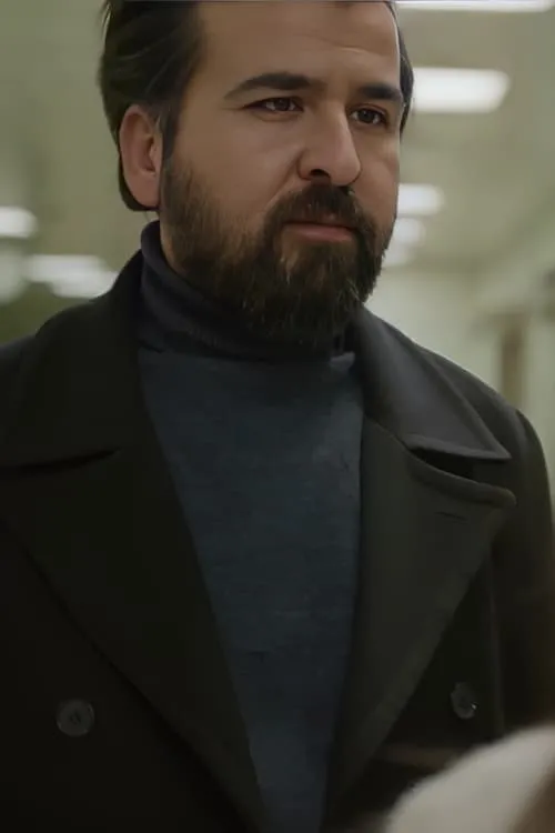 Akam Tahir — personaje: Hasan