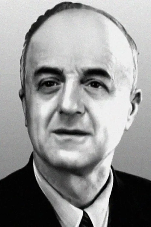 Alakbar Seyfi interpretando a 