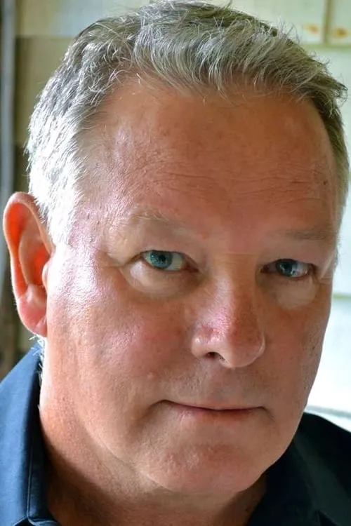 Alan David Lee en su biografía y filmografía