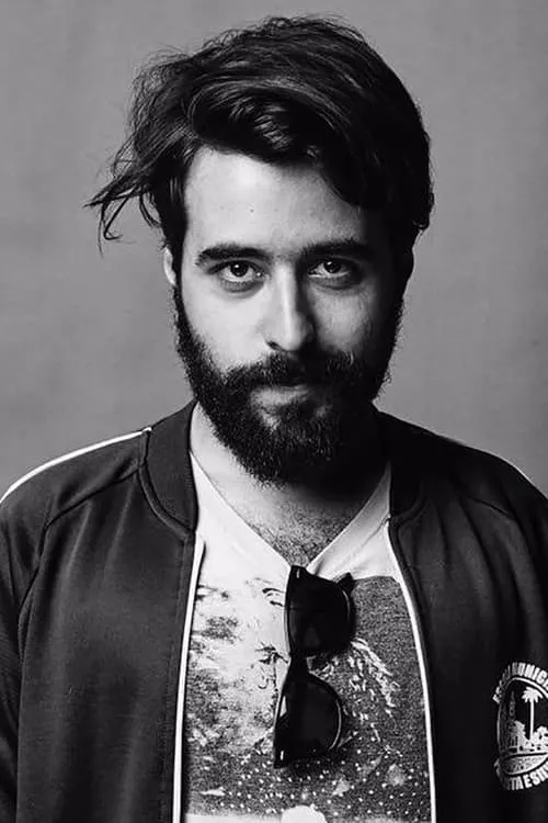 Ian Stout ha trabajado con Ale Paschoalini en 1 ocasiones