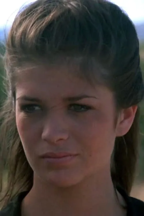 Aleisa Shirley interpretando a Reena