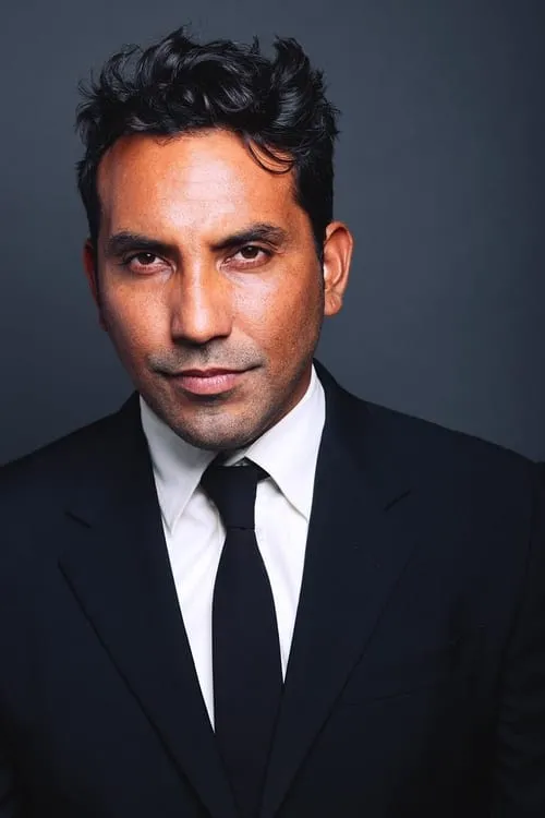 Charlie E. Schmidt ha trabajado con Alejandro Bravo en 1 ocasiones