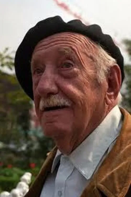 Alejandro Galindo interpretando a Vecino