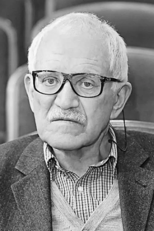 Pavel Finn ha trabajado con Aleksandr Mitta en 2 ocasiones