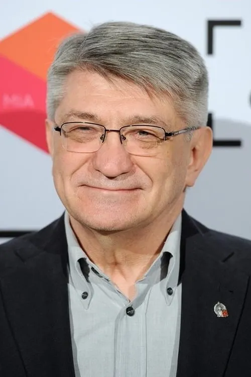 Aleksandr Sokurov interpretando a (voice)