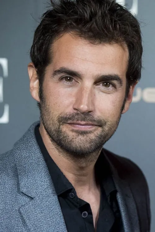 Foto de perfil del actor Álex Adróver en el reparto