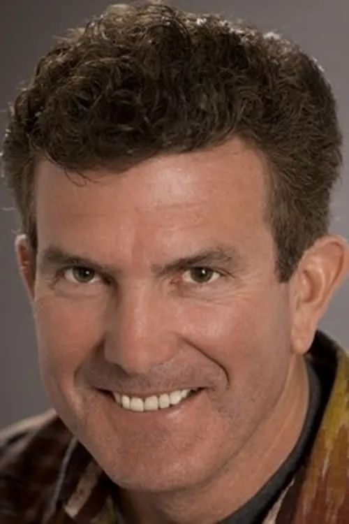 Alex Daniels interpretando a Cyborsuit