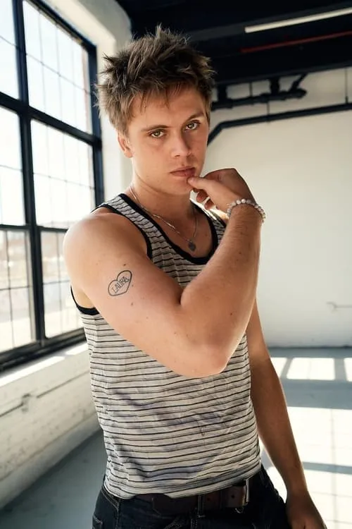 Alex Lukmann — personaje: Fred