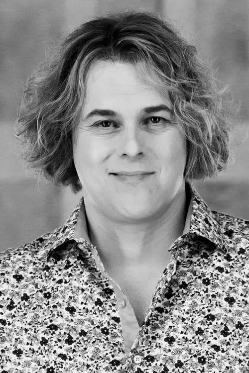 Alex Perron — personaje: Alex Perron