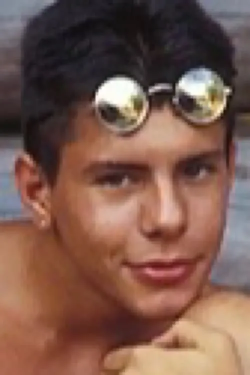 Gynt Klein ha trabajado con Alex Petersen en 2 ocasiones