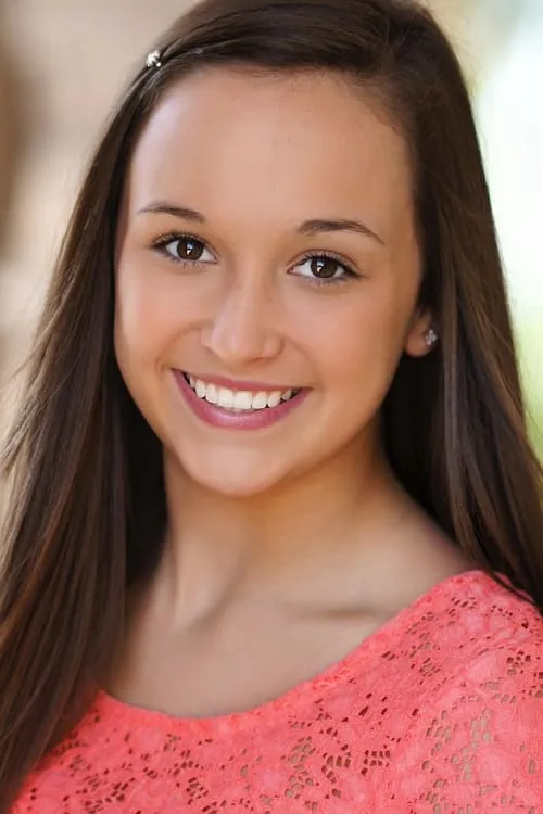 Alexa Gengelbach interpretando a Sleepover Girl