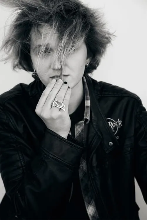 Brandon Halvorsen ha trabajado con Alexander Carstoiu en 1 ocasiones