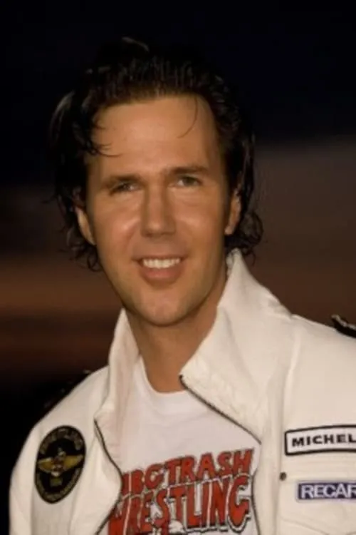 Alexander Marcus interpretando a Alexander Marcus