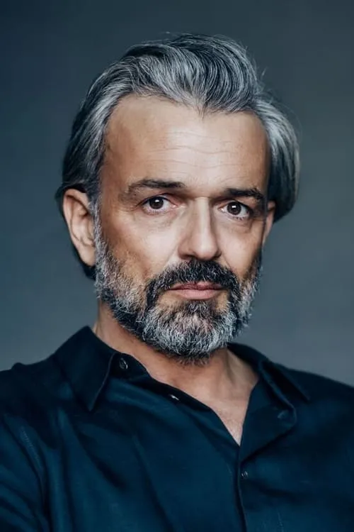 Mike Hoffmann ha trabajado con Alexander Wipprecht en 2 ocasiones