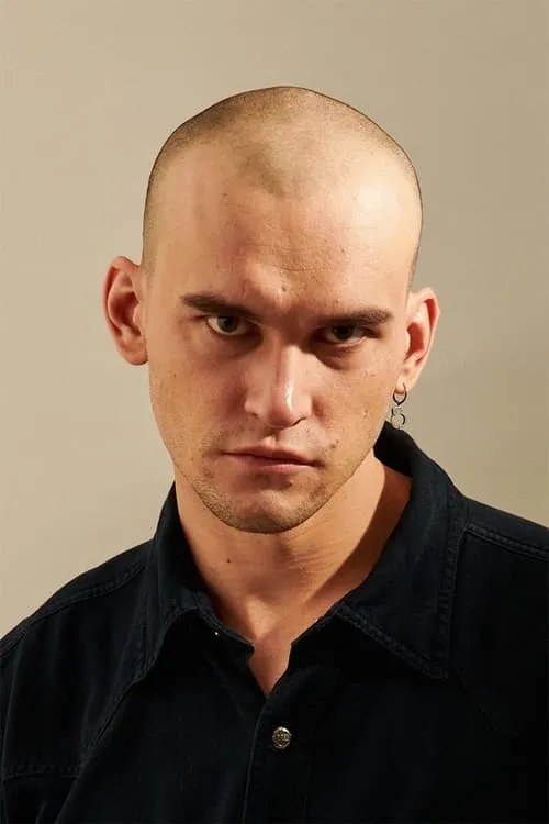 ?????? ??????? ha trabajado con Alexandr Averin en 1 ocasiones