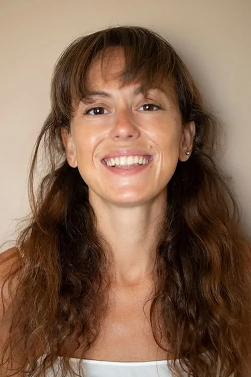 Alexandra K* — personaje: Elli