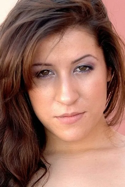 Alexia Milano interpretando a