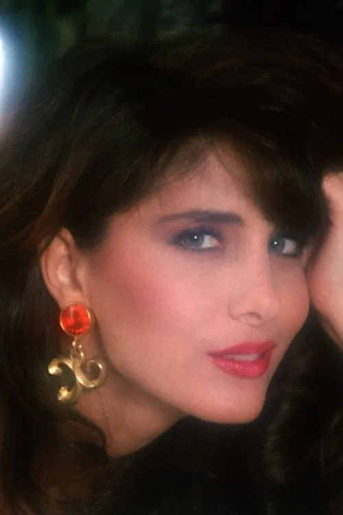 Alexis Christian interpretando a (archive footage)