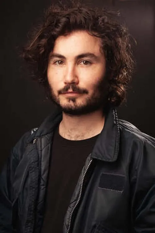 Alexis Langlois interpretando a Self - cineast