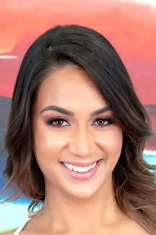 Alexis Zara interpretando a (archive footage)