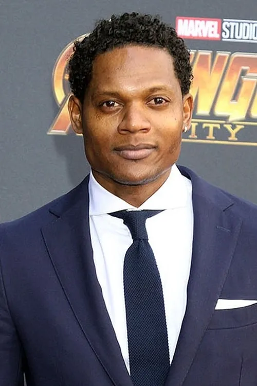 Algenis Perez Soto interpretando a Francisco Castillo