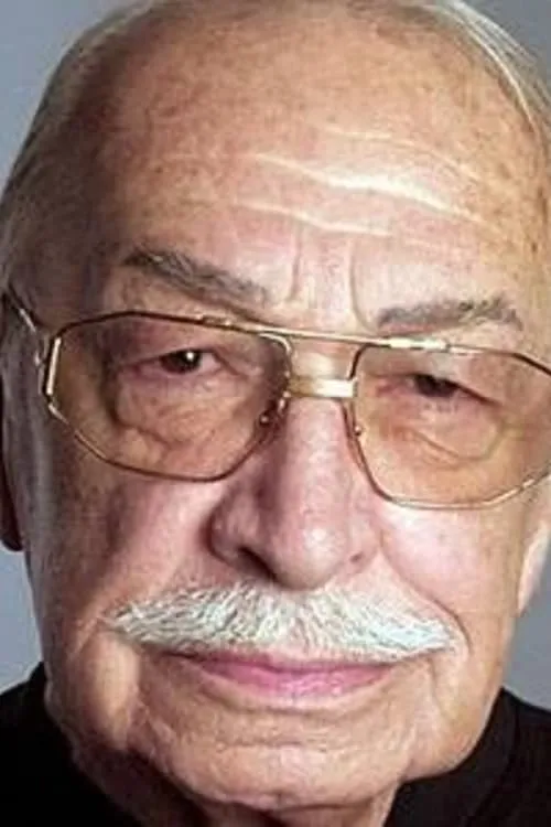 Ali Cağaloğlu interpretando a Doktor Mahir Unahtar