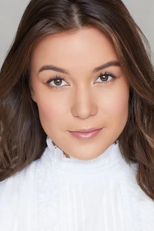 Ali Fumiko Whitney interpretando a Kiko