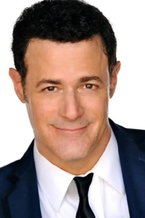 Allan Murray interpretando a Mike